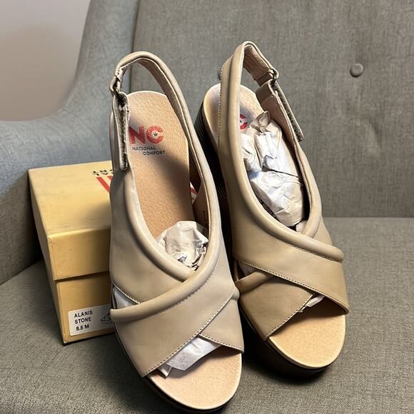 National Comfort Alanis stone platform wedge leather peep toe sandals size 8.5 - Picture 4 of 7